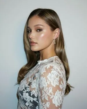 Olivia Holt OnlyFans Leaked Free Thumbnail Picture - #xXER0YEXLA