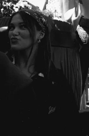 Olivia Holt OnlyFans Leaked Free Thumbnail Picture - #z8WCh0Xc2a