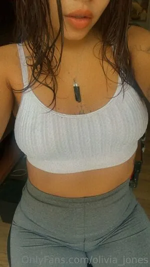 Olivia Jones2 OnlyFans Leaked Free Thumbnail Picture - #B8FYwCwfaa