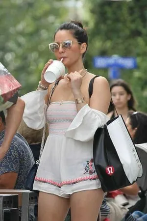 Olivia Munn OnlyFans Leaked Free Thumbnail Picture - #IBBOiGaxX3