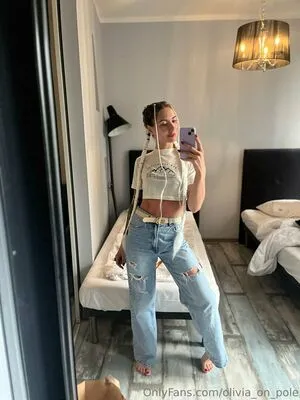 Olivia On Pole OnlyFans Leaked Free Thumbnail Picture - #PNh1Ndd7Kv