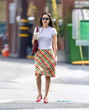 Olivia Rodrigo OnlyFans Leaked Free Thumbnail Picture - #9FslB06ts2