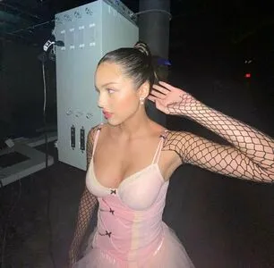 Olivia Rodrigo OnlyFans Leaked Free Thumbnail Picture - #FiUHT7LP8q