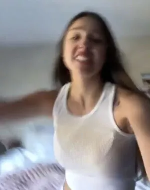 Olivia Rodrigo OnlyFans Leaked Free Thumbnail Picture - #PZ3xR8Assm