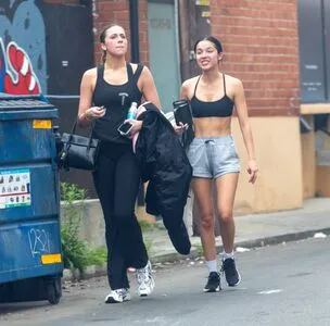 Olivia Rodrigo OnlyFans Leaked Free Thumbnail Picture - #Ps4C7FGfku