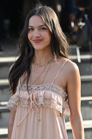 Olivia Rodrigo OnlyFans Leaked Free Thumbnail Picture - #dYcHylTlbv