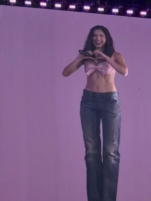 Olivia Rodrigo OnlyFans Leaked Free Thumbnail Picture - #ryUScmPVlU