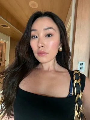 Olivia Sui OnlyFans Leaked Free Thumbnail Picture - #jNNrQ6WSAR
