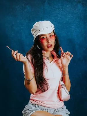 Olivia Sui OnlyFans Leaked Free Thumbnail Picture - #mJEox2TOdM