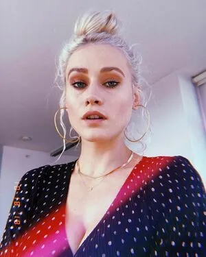 Olivia Taylor Dudley OnlyFans Leaked Free Thumbnail Picture - #VyjKxoQmfn