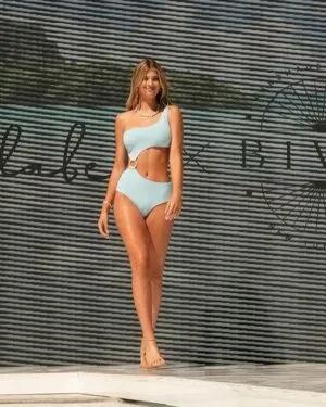 Olivia Wallace OnlyFans Leaked Free Thumbnail Picture - #XPSBxrjq7Y