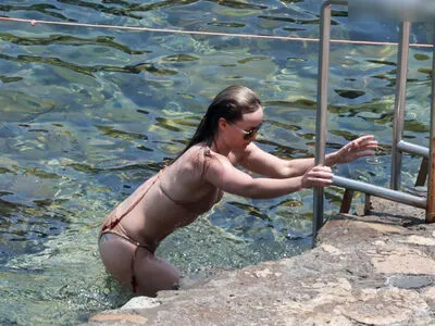 Olivia Wilde OnlyFans Leaked Free Thumbnail Picture - #b8lw7Lhsad