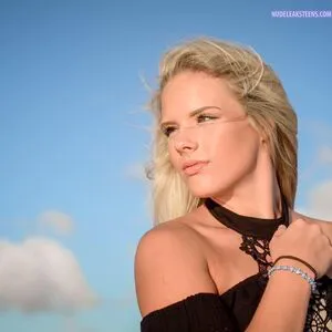 Oliviaabonn OnlyFans Leaked Free Thumbnail Picture - #APIC34DUub