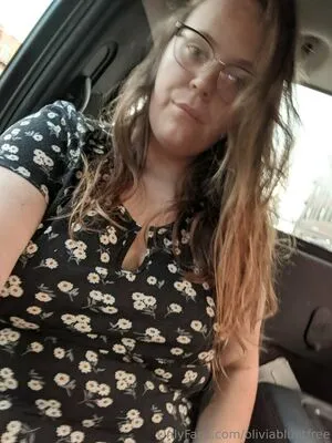 Oliviabluntfree OnlyFans Leaked Free Thumbnail Picture - #M3b4t0a31l