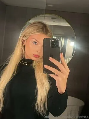 Oliviagreenxx OnlyFans Leaked Free Thumbnail Picture - #VGIsvjj6KF