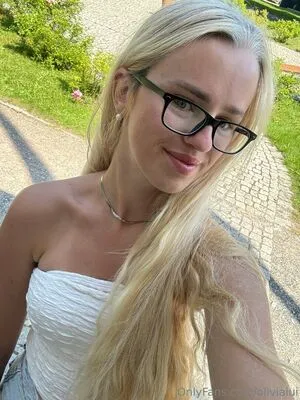 Oliviaiui OnlyFans Leaked Free Thumbnail Picture - #MXQCghF7iO