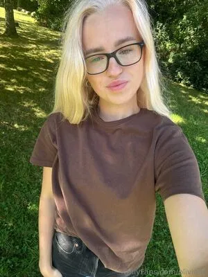 Oliviaiui OnlyFans Leaked Free Thumbnail Picture - #cdSv5oEobu