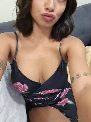 Oliviasn0w OnlyFans Leaked Free Thumbnail Picture - #6ovXiLbH1I