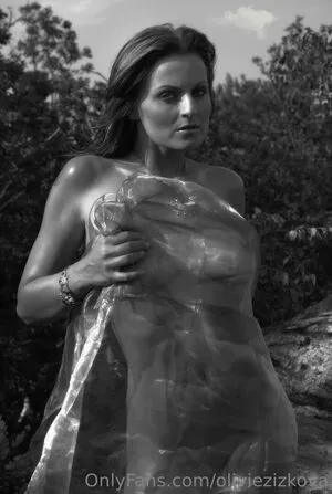 Oliviezizkova OnlyFans Leaked Free Thumbnail Picture - #Z7K92wliEw