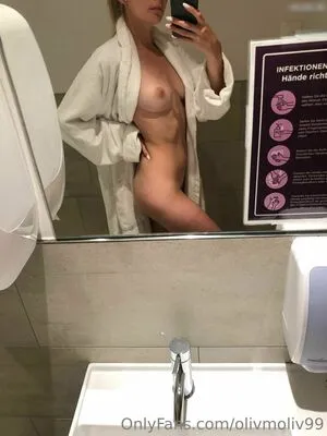 Olivmoliv99 OnlyFans Leaked Free Thumbnail Picture - #KM4WPr5sVR