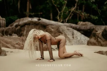 Olya Lelay OnlyFans Leaked Free Thumbnail Picture - #QVanmVB9K8