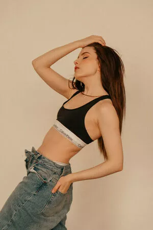 Olyashaa OnlyFans Leaked Free Thumbnail Picture - #4a4HPyIAyq