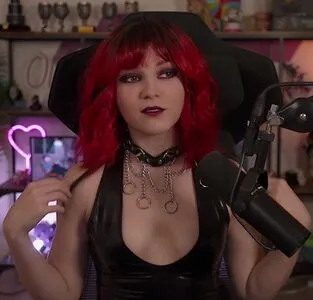 Olyashaa OnlyFans Leaked Free Thumbnail Picture - #w1wmKYmoAn