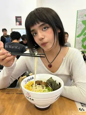 Om4ly OnlyFans Leaked Free Thumbnail Picture - #3KrAwgbwGS