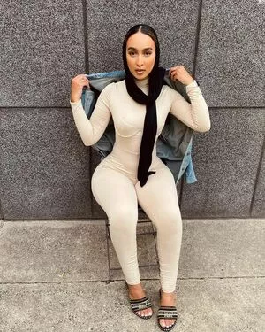 Omaima Benamre OnlyFans Leaked Free Thumbnail Picture - #1htYwG3A7v