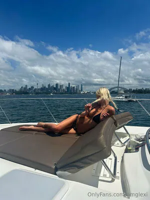 Omglexi OnlyFans Leaked Free Thumbnail Picture - #GRizH6CGUk