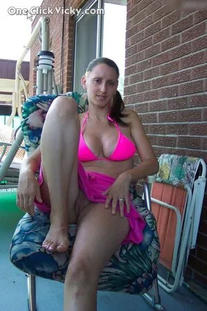 One Click Vicky OnlyFans Leaked Free Thumbnail Picture - #5XF8nAhrWB