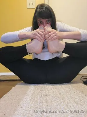 One Lonely Foot OnlyFans Leaked Free Thumbnail Picture - #viX4gQ45GJ