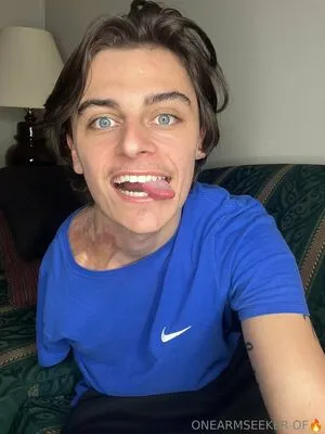 Onearmseeker OnlyFans Leaked Free Thumbnail Picture - #9FPHeJ3jET