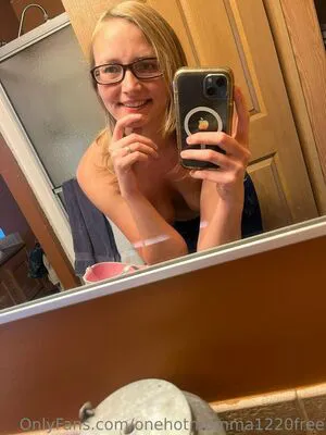 Onehotmomma1220free OnlyFans Leaked Free Thumbnail Picture - #NNF83hztyZ