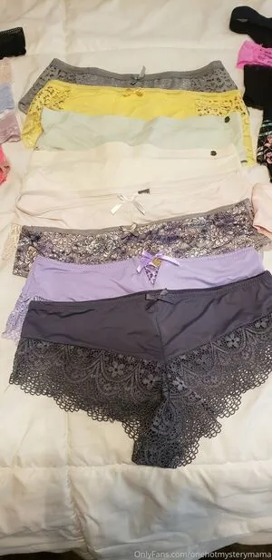 Onehotmysterymama OnlyFans Leaked Free Thumbnail Picture - #91TQZ7tPf9