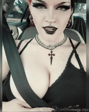 Oneleeter Free OnlyFans Leaked Free Thumbnail Picture - #9R6pMi96fE