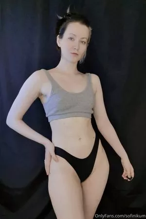 Oniksiya Sofinikum OnlyFans Leaked Free Thumbnail Picture - #2fAnh1ADn8