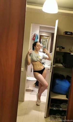 Oniksiya Sofinikum OnlyFans Leaked Free Thumbnail Picture - #6CCJDxaj0I