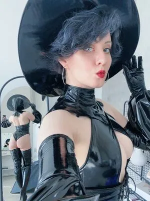 Oniksiya Sofinikum OnlyFans Leaked Free Thumbnail Picture - #AT2eBjXLzL