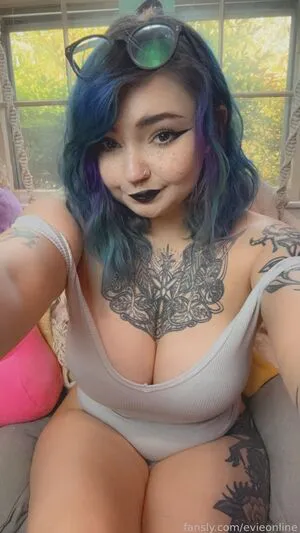 Onlineevie OnlyFans Leaked Free Thumbnail Picture - #euxacToYhO