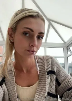 Only Smoking Blonde OnlyFans Leaked Free Thumbnail Picture - #yyoGWe8lMT