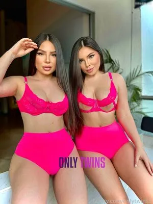 Only Twins Hillary Amp Lesly OnlyFans Leaked Free Thumbnail Picture - #qUb2MKpdqe