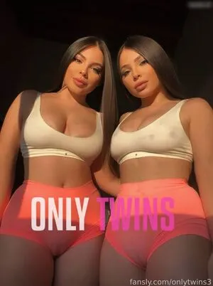 Only Twins Hillary Amp Lesly OnlyFans Leaked Free Thumbnail Picture - #uHl30xOKwv