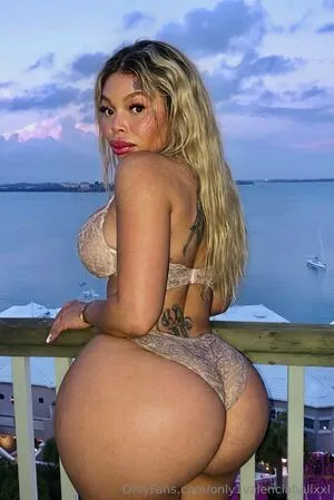 Only1valenciahallxxl OnlyFans Leaked Free Thumbnail Picture - #eAUr9dz8Y8