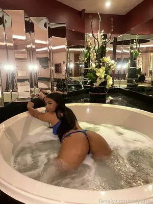Onlyems OnlyFans Leaked Free Thumbnail Picture - #78RE2WNJJ2