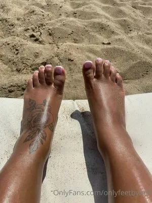 Onlyfeetbybell OnlyFans Leaked Free Thumbnail Picture - #RAeBykUAx5