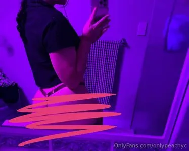 Onlypeachyc OnlyFans Leaked Free Thumbnail Picture - #Q04aA3HInd