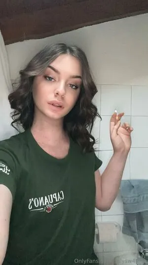 Onlysw4m1x OnlyFans Leaked Free Thumbnail Picture - #xFKzzW4al2