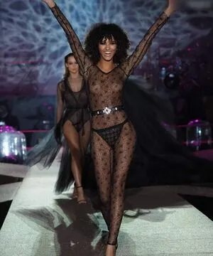 Oops International OnlyFans Leaked Free Thumbnail Picture - #28HYeeo6xt