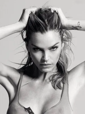 Oops International OnlyFans Leaked Free Thumbnail Picture - #68ueKw4qhn